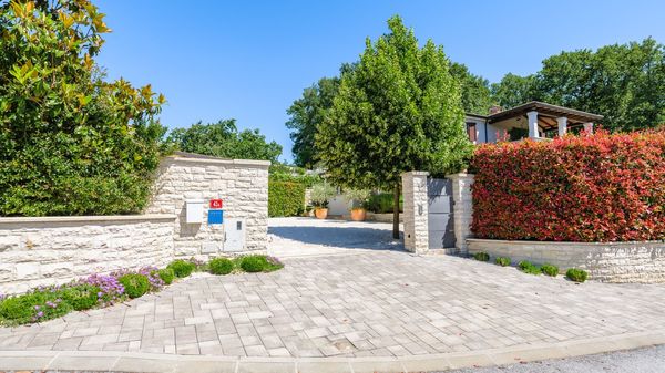 Villa Vidova - lovely villa with private pool