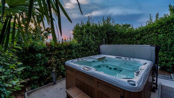 Vila Verde i Blue s grijanim bazenom, pogledom na more i jacuzzijem